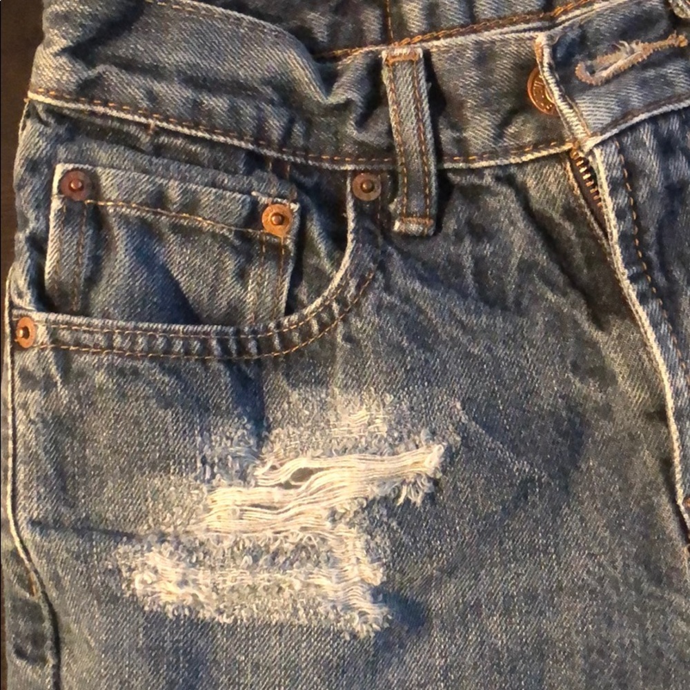 Shorts - Picture 3 of 6